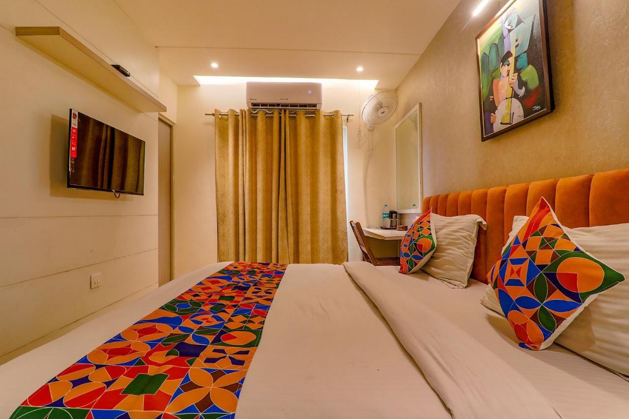 فندق Townhouse Geetraj Near Shalimar Gateway لاكناو المظهر الخارجي الصورة
