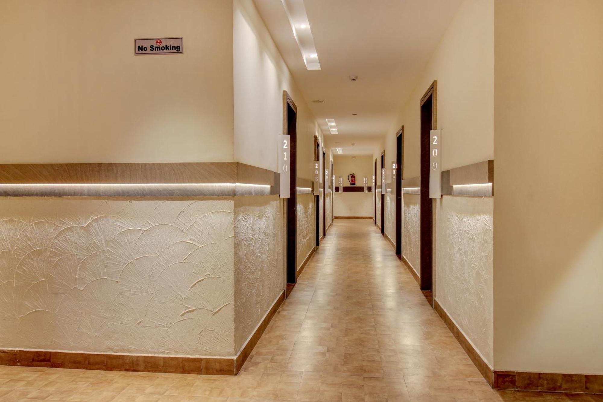 فندق Townhouse Geetraj Near Shalimar Gateway لاكناو المظهر الخارجي الصورة