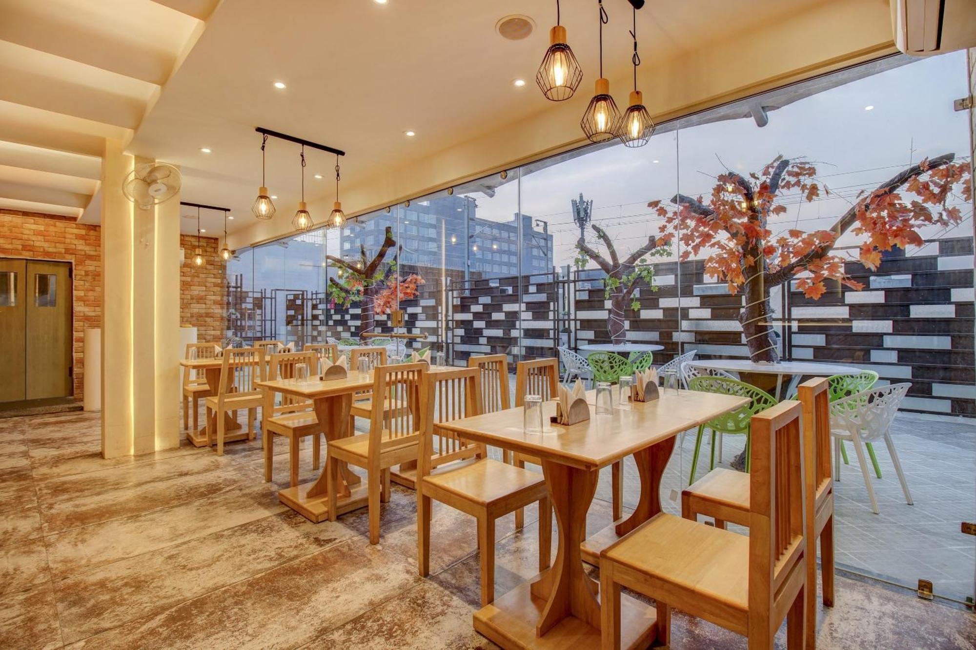 فندق Townhouse Geetraj Near Shalimar Gateway لاكناو المظهر الخارجي الصورة