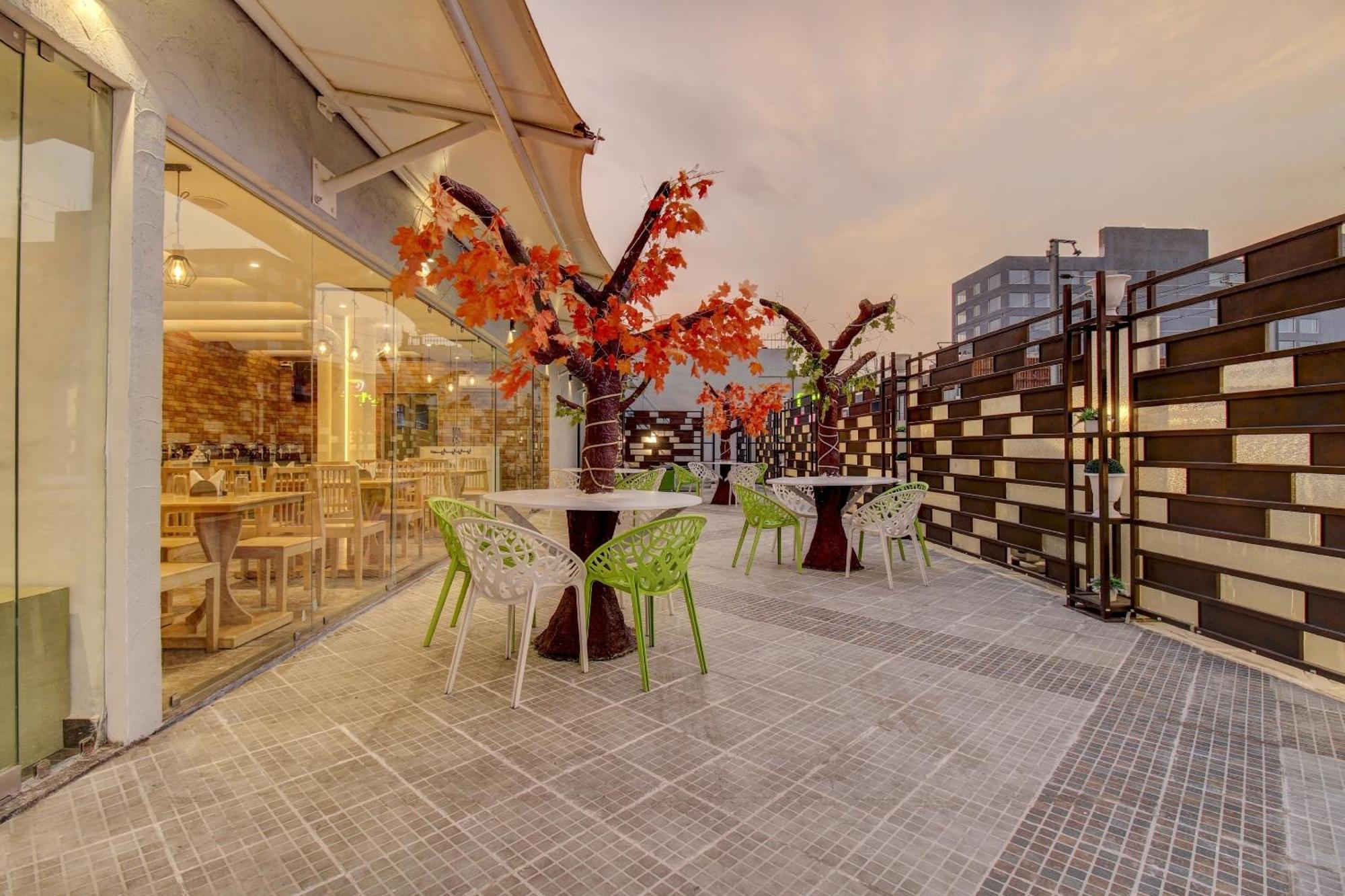 فندق Townhouse Geetraj Near Shalimar Gateway لاكناو المظهر الخارجي الصورة