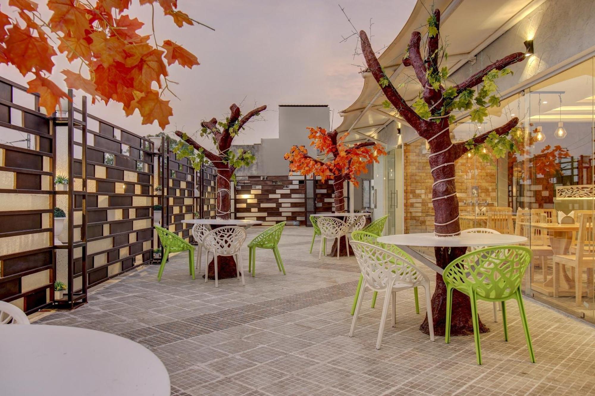 فندق Townhouse Geetraj Near Shalimar Gateway لاكناو المظهر الخارجي الصورة
